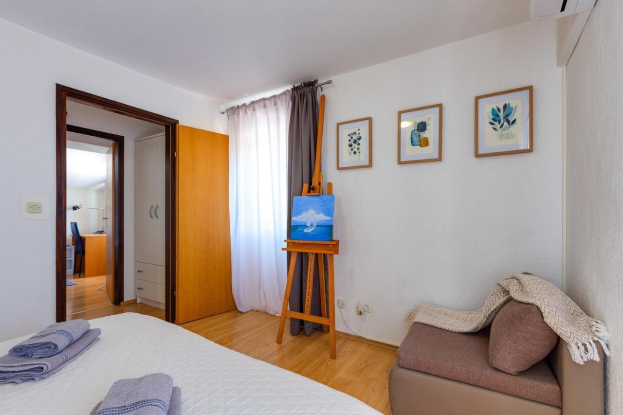 Apartments Valeria, Мали-Лошинь Экстерьер фото